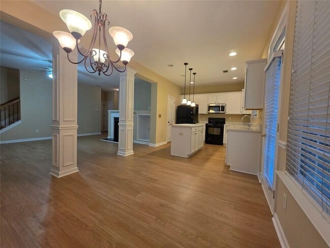 Foto del edificio - 2629 Pierce Brennen Ct NE
