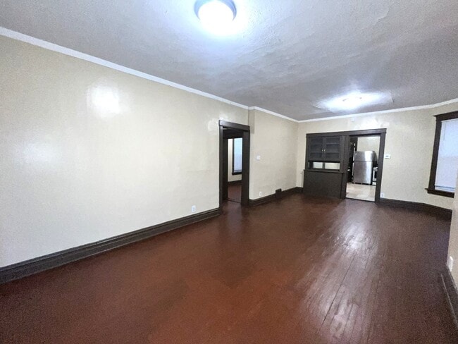 Building Photo - 12015 S Stewart Ave