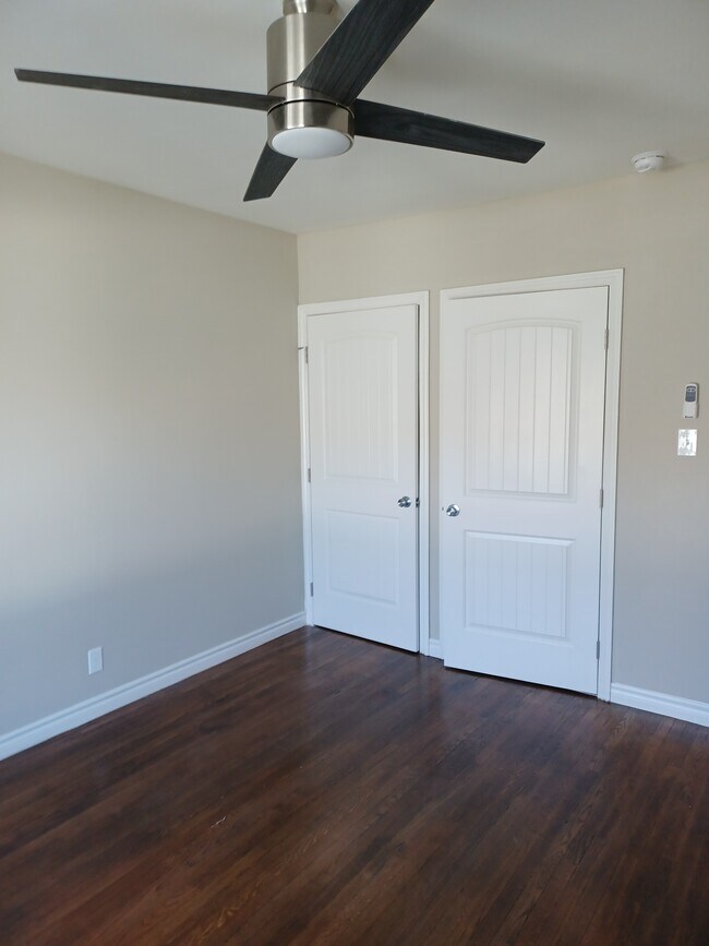 Bedroom - 3716 Carmona Ave