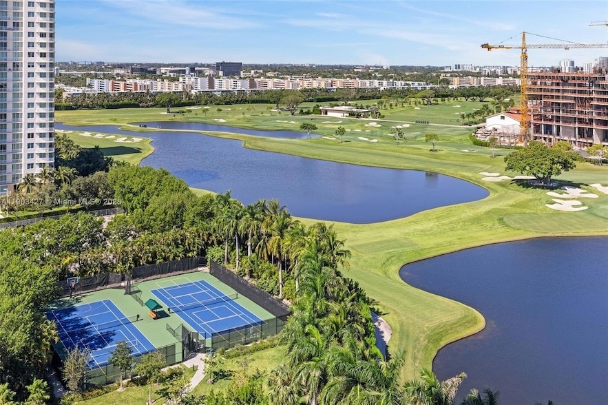 Foto principal - 101 Diplomat Pkwy