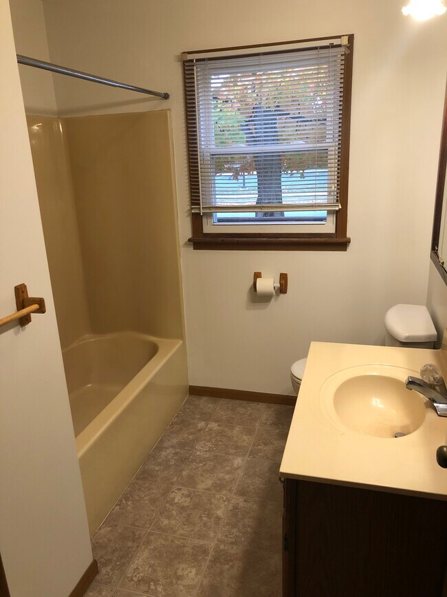 Foto del edificio - 111 S Van St