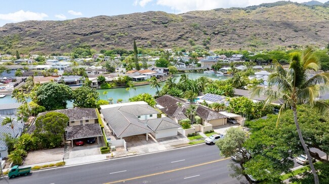 Foto del edificio - 6741 Hawaii Kai Dr