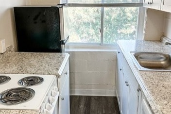 Updated Kitchen - Highland Avenue Apartments