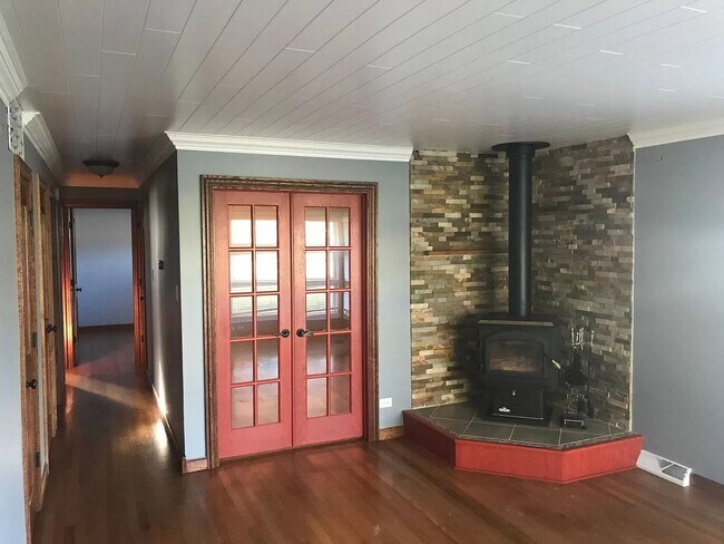 Foto del edificio - 3 Bedroom Single Family Home in Palos Hills
