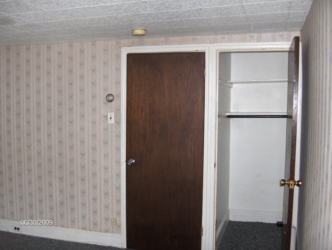 Bedroom closet - 2031 Brandywine St