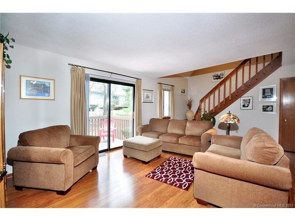 7 Stream Ct, Farmington, CT 06032 Townhome Rentals in Farmington CT