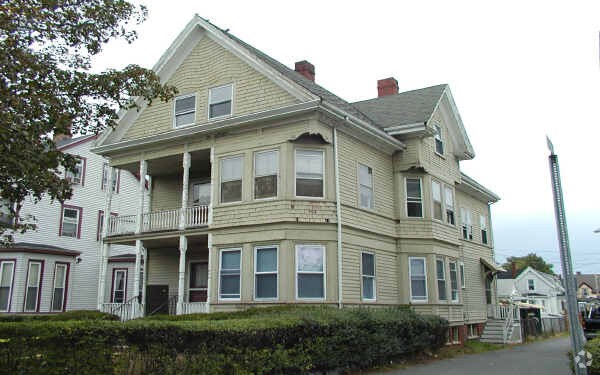 Primary Photo - 177 N Common St