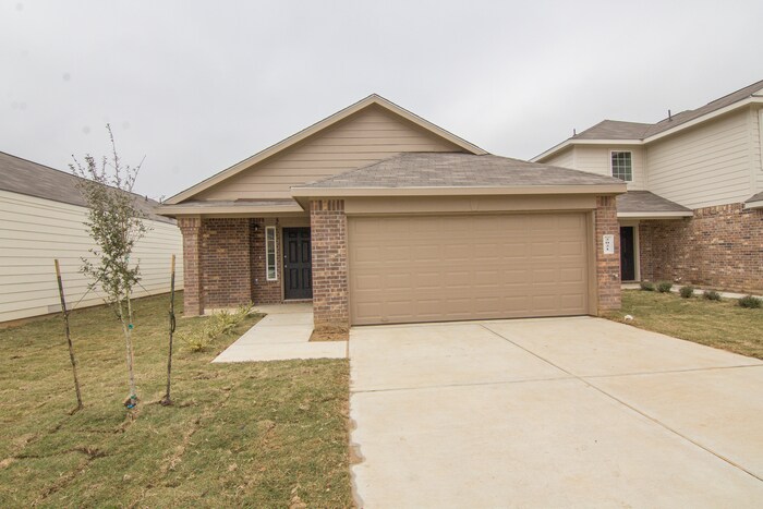 Primary Photo - Oakwood Forest - 2021 Oakwood Forest Drive...