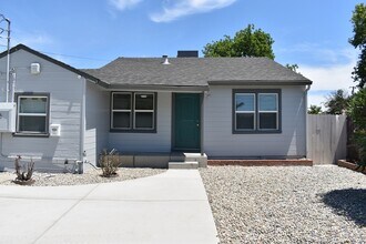 Building Photo - 1720 Bessie Ave