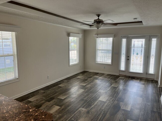 Building Photo - 3113 Wiley Ave