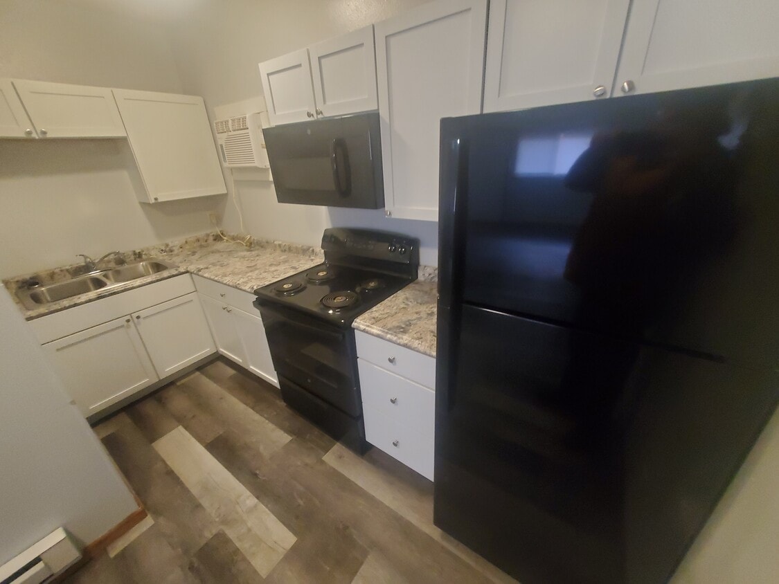 Foto principal - 1315 4th St S