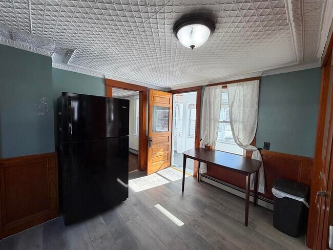 Foto del edificio - 283 Chesley Hill Rd