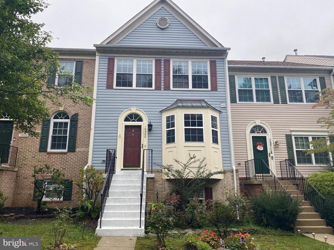 12720 Wimbley Ln, Woodbridge, VA 22192 Townhouse for Rent in