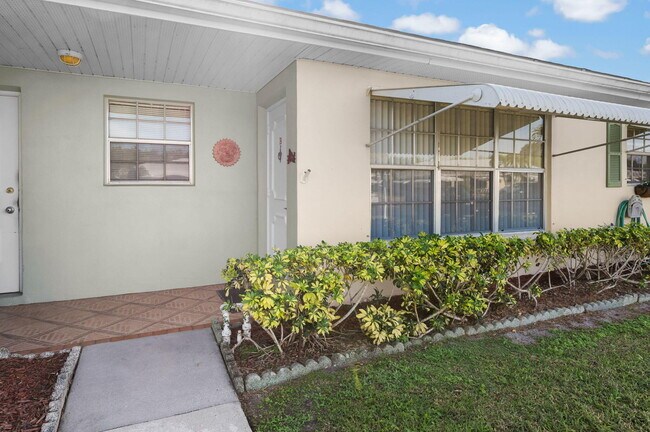 Building Photo - 911 Savannas Point Dr