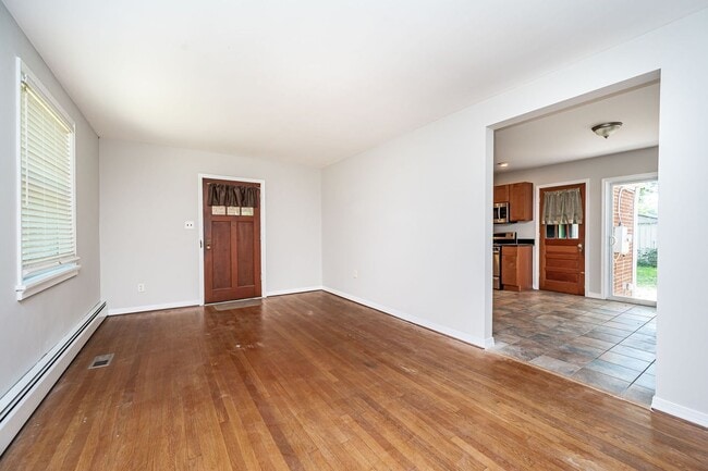 Building Photo - In The Heart Of RVA, close to VCU, Fan, Carytown & More