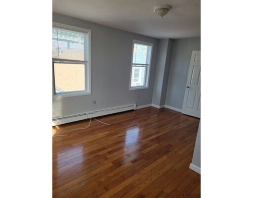 Building Photo - 28 2nd St