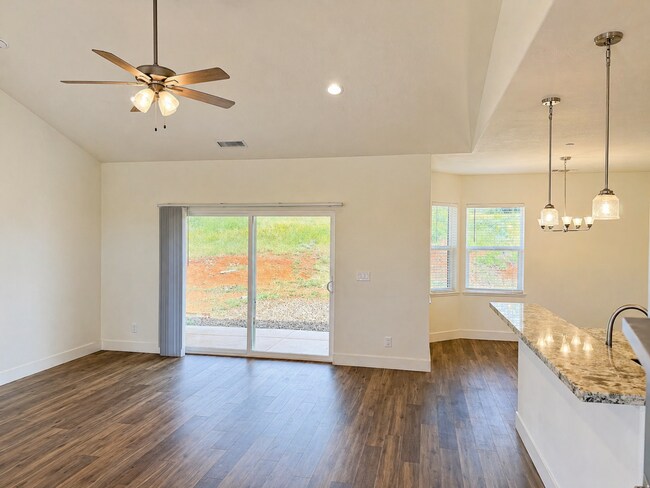 Building Photo - 3BR Home w/ 2-Car Garage, Tall ceilings & Upgraded Chef's Kitchen