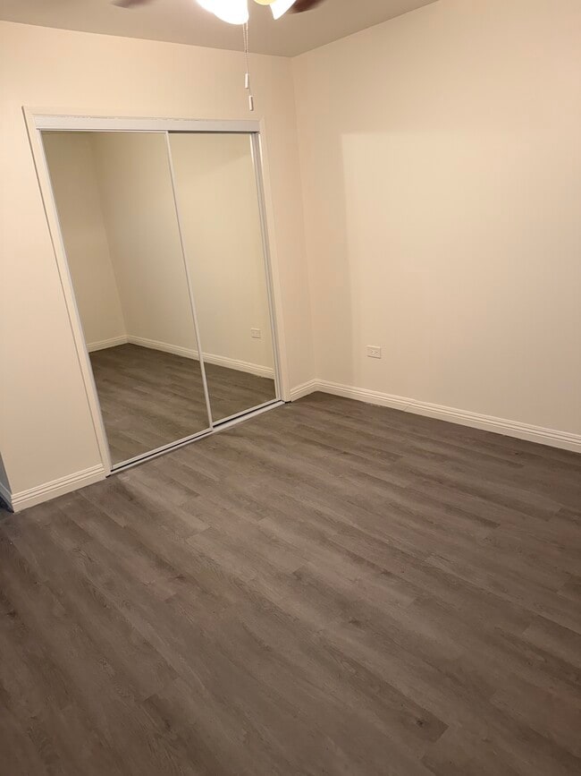 Building Photo - 278 E Washington Blvd