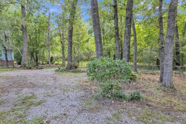 Building Photo - 174 Winding Rock Rd