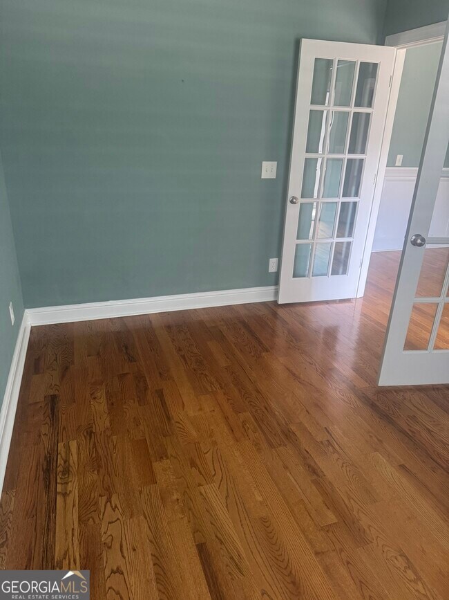 Foto del edificio - 338 Ivystone Dr