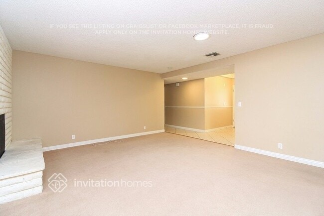 Building Photo - 41797 Royal Palm Dr