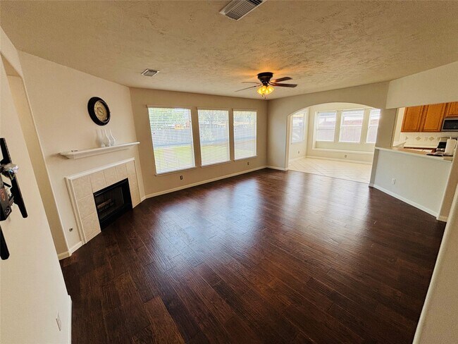 Building Photo - 18002 Secret Branch Ln