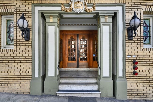 Foto del edificio - 2299 Sacramento St