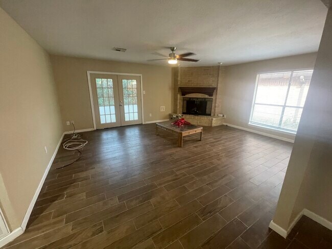 Foto del edificio - 15726 Pagehurst Dr