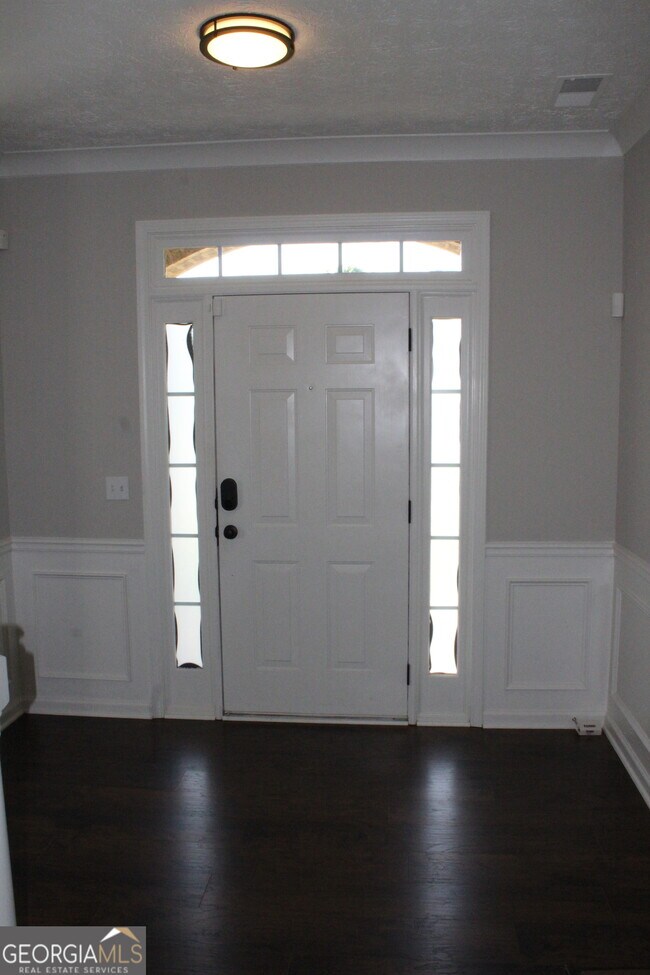 Foto del edificio - 3152 Spruce Way