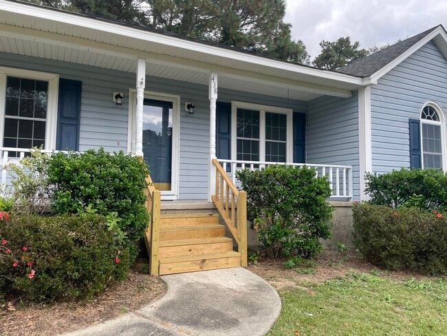 Building Photo - 438 Greenwich Dr