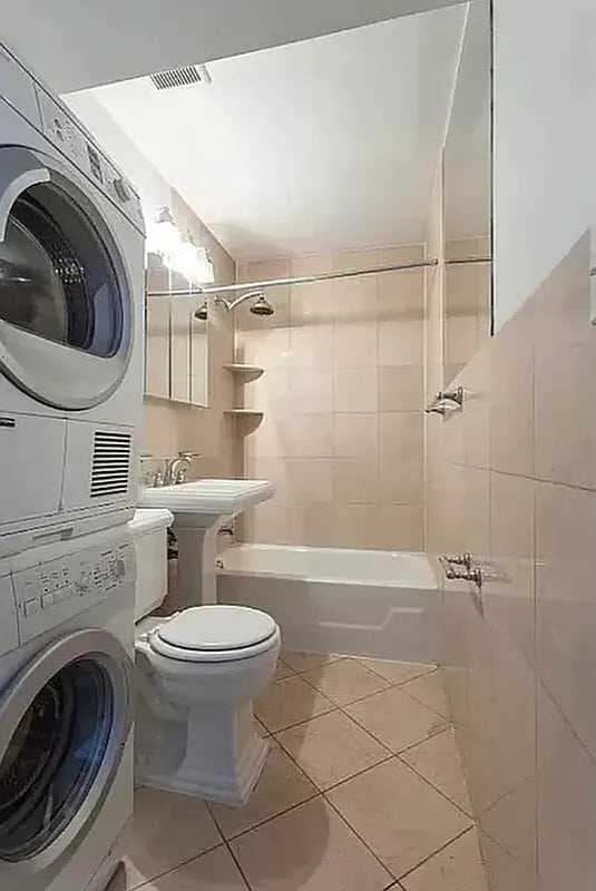 Foto del edificio - 235 W 14th St