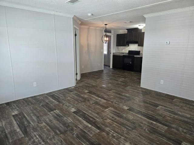 Foto del edificio - 1400 Banana Rd