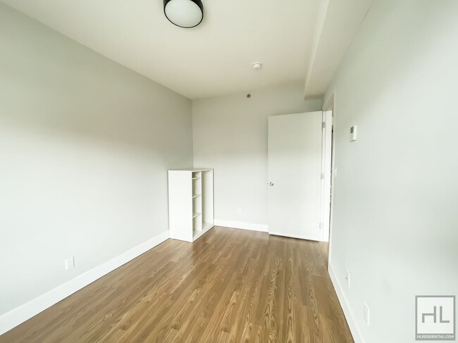 Foto del edificio - Bushwick Avenue / 2 Bedroom, 1 Bathroom / ...