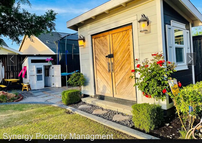 Building Photo - 4 br, 2 bath House - 9508 Mountain Aspen Ln