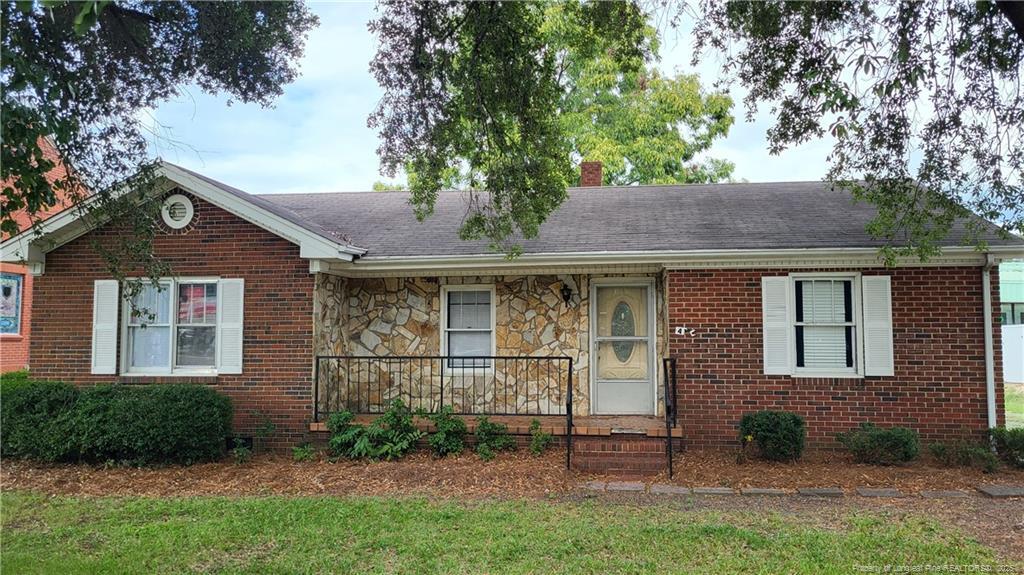 Foto principal - 414 W 3rd St