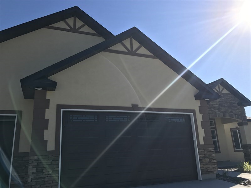 Foto principal - 1825 Canyon Park Ct