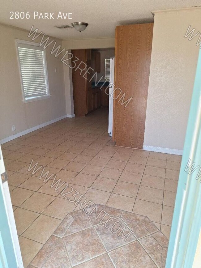 Building Photo - 2BD/1 BATH SINGLE FAMILY HOME ROSAMOND