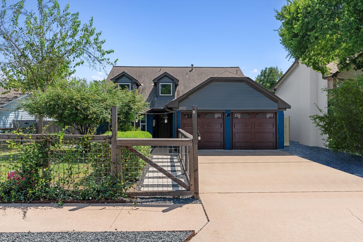 Primary Photo - 2707 Norfolk Dr