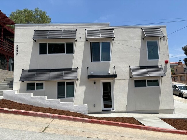 Building Photo - 2932 Nutmeg St