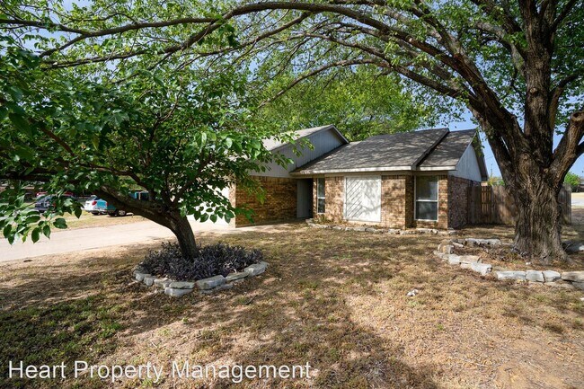 Building Photo - 3 br, 2 bath House - 6000 Windsong Dr