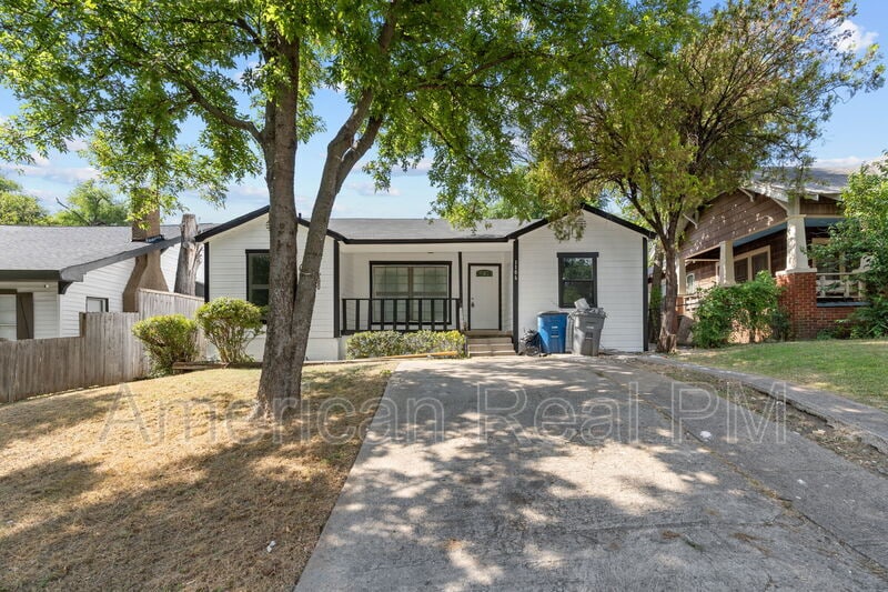 1106 E Woodin Blvd, Dallas, TX 75216 House Rental in Dallas, TX