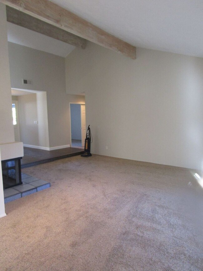 Building Photo - Single Story 4 BR House in Scripps Ranch
