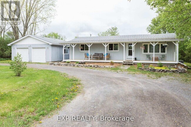 Photo du bâtiment - 825 County Rd 8