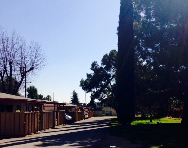 Building Photo - Juniper Villa Apartments