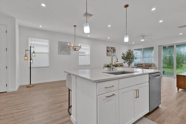 Foto del edificio - 12736 SW Eleanor Dr