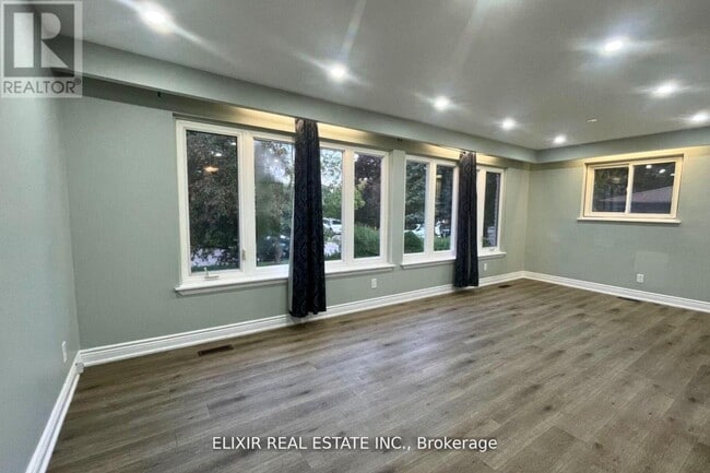 Building Photo - 30 Trotters Ln