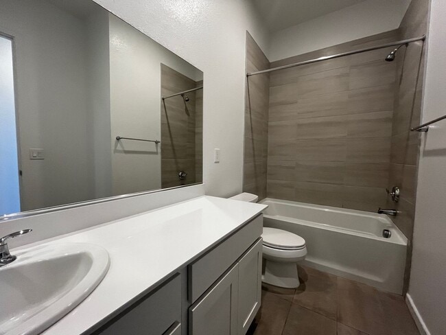 Building Photo - Modern 3-Bedroom Home in Skye Canyon Ranch...