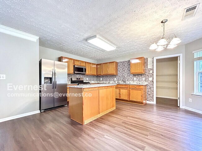 Building Photo - 520 Kensigton Park Dr