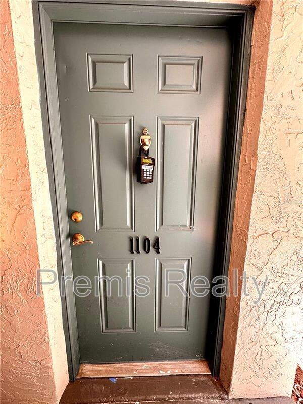 Foto del edificio - 720 Lyndhurst St