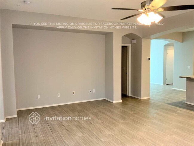 Building Photo - 1723 W Dugan Dr